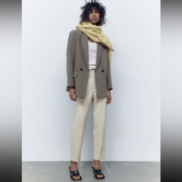 NWOT Zara Faux Beige High Rise Mom Fit Leather Pants - Picture 5 of 12